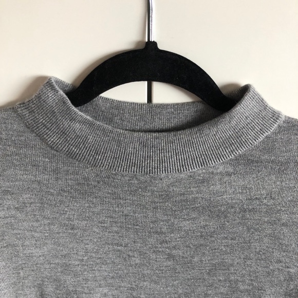 TROUVE GREY CROP LING SLEEVED TOP - Picture 2 of 3
